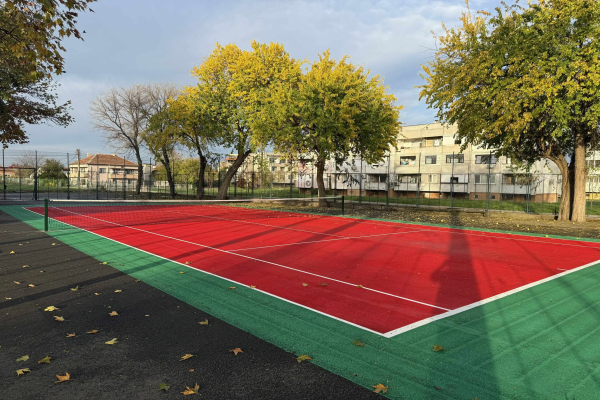 Тенис кортът в Камено е изцяло обновен и модернизиран 