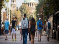 Проучване: Повечето българи не одобряват честото внасяне на вотове на недоверие