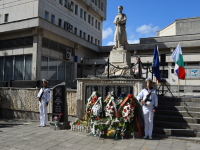 Бургас отбеляза Деня на Независимостта с химна, написан от маестро Шагунов 