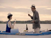 Бургас посреща първата предпремиера на „3.0 килограма щастие“