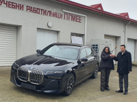 Механотехникумът получи втори луксозен автомобил за учебни цели