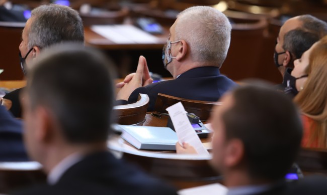 Депутатите приеха да има медицинска помощ на труднодостъпни места