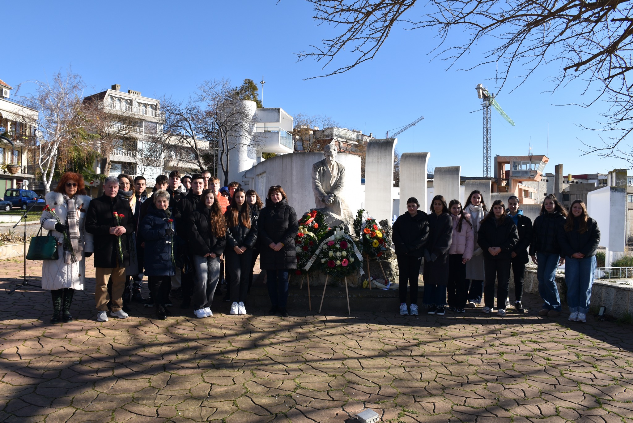 Прекланяме се пред лика на Яворов, навършват се 148 години от неговото рождение