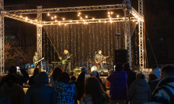 Музикална вечер с различни жанрове се превърна в празник на сцената и в сърцата