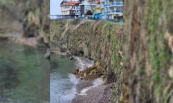 Ерозия е установена в района източно от крайбрежната алея в Ахтопол