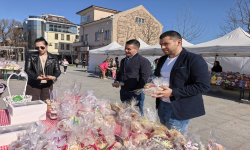 Празничен великденски базар започна в Царево