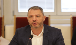 Делян Добрев подаде молба за напускане на Народното събрание