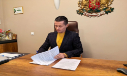 Проектират нова училищна сграда със закрит басейн в Царево