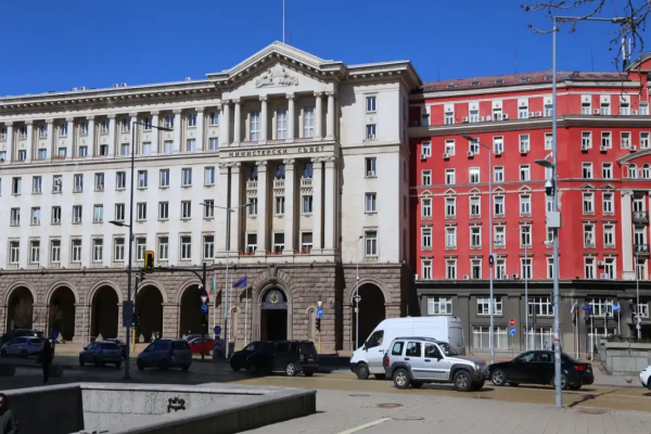 Трима души фаворити за председател на парламента