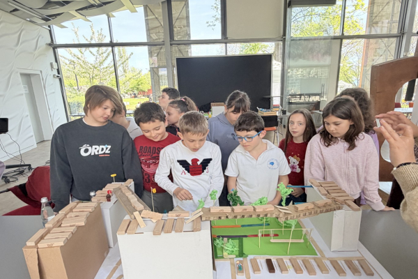 Творческа работилница с ученици от ОУ „Васил Априлов“ Бургас вдъхнови идеи за по-добра градска среда