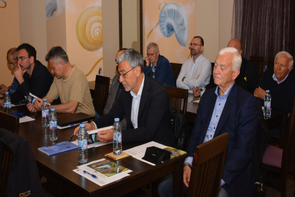 Учени от цялата страна се събраха научен форум в Ахтопол