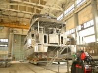 В Бургас започна производството на катамарани