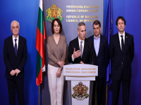 В сряда изпращат самолети за евакуация на блокираните в Близкия изток българи