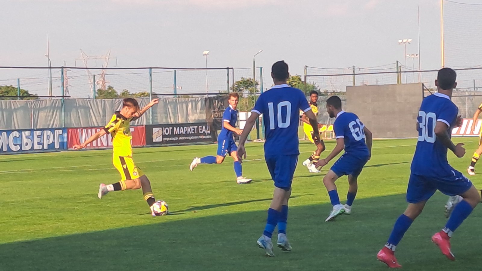 Черноморец с достойно реми срещу Ботев (Пловдив) в контрола в Коматево