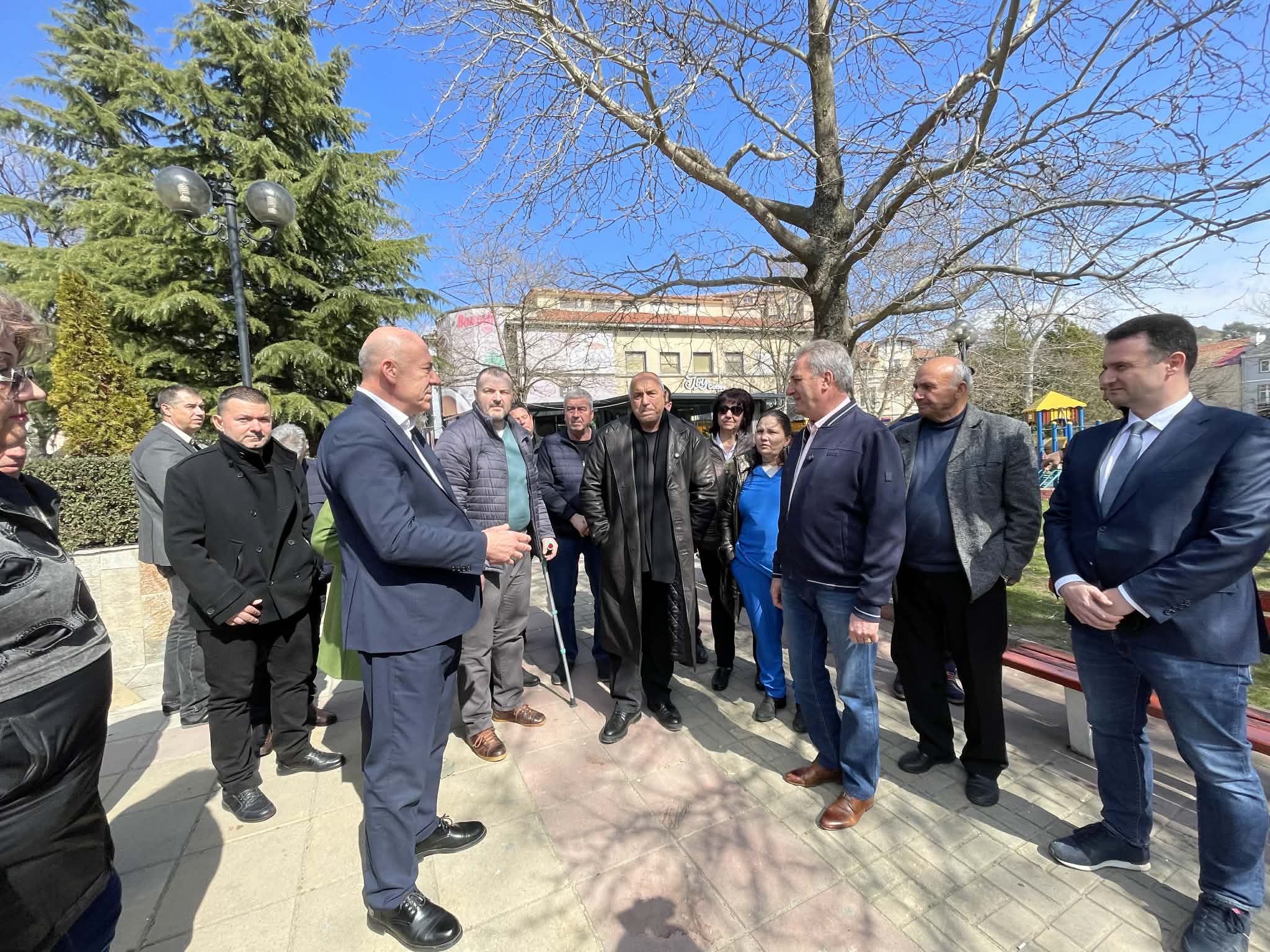 Борисов обсъди с кмета на Айтос обходния път, който да изведе трафика от града