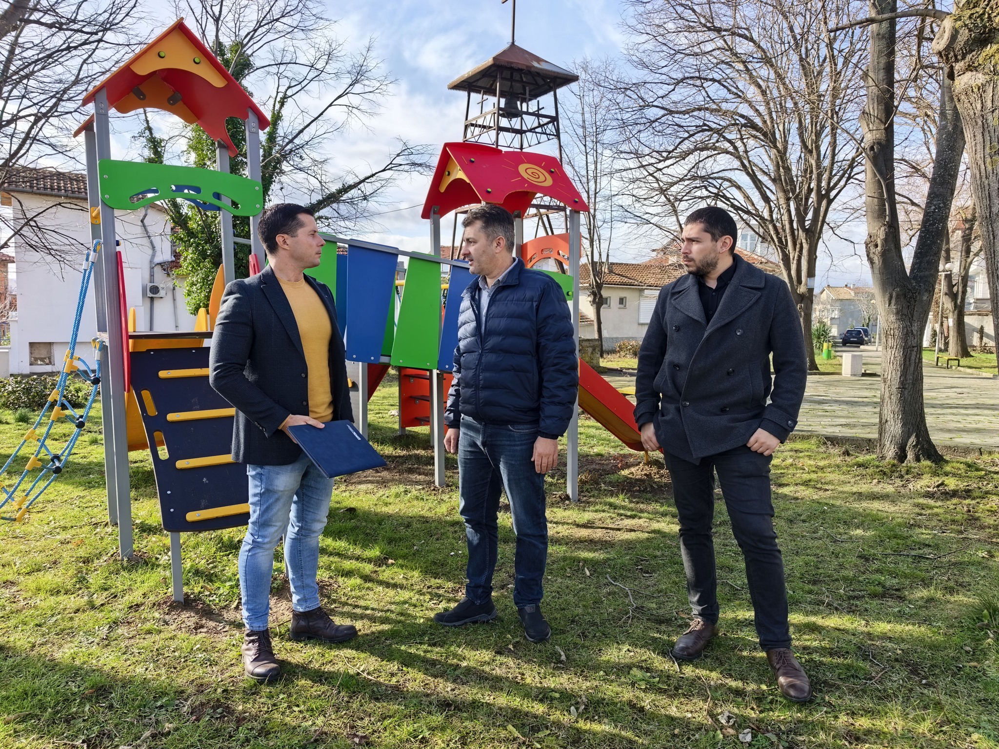 Нови детски и спортни съоръжения облагородиха ключови селища в Царево 