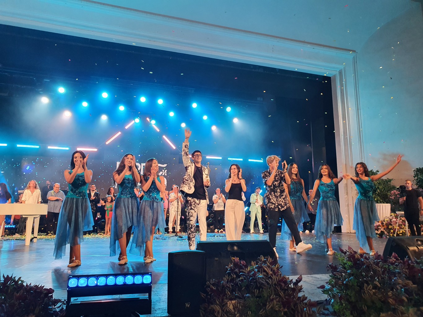 Георги Дюлгеров с първа награда на конкурса "Бургас и морето", 15-годишният талант Филип Донков - на публиката